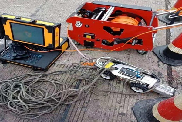 万山CCTV管道检测机器人